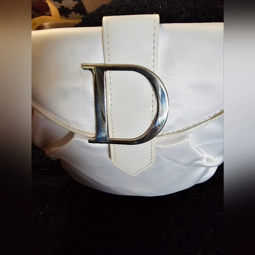 Dior Parfums White Satin Makeup Purse EUC - Picture 8 of 14